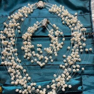 Fresh Water Pearl “30 rows” with matching bracelet also “30 rows”